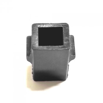   carcasă suport perie de carbon; carcasă din plastic, dimensiuni interioare: 8x7mm, dimensiuni externe: 11x12,5x18mm